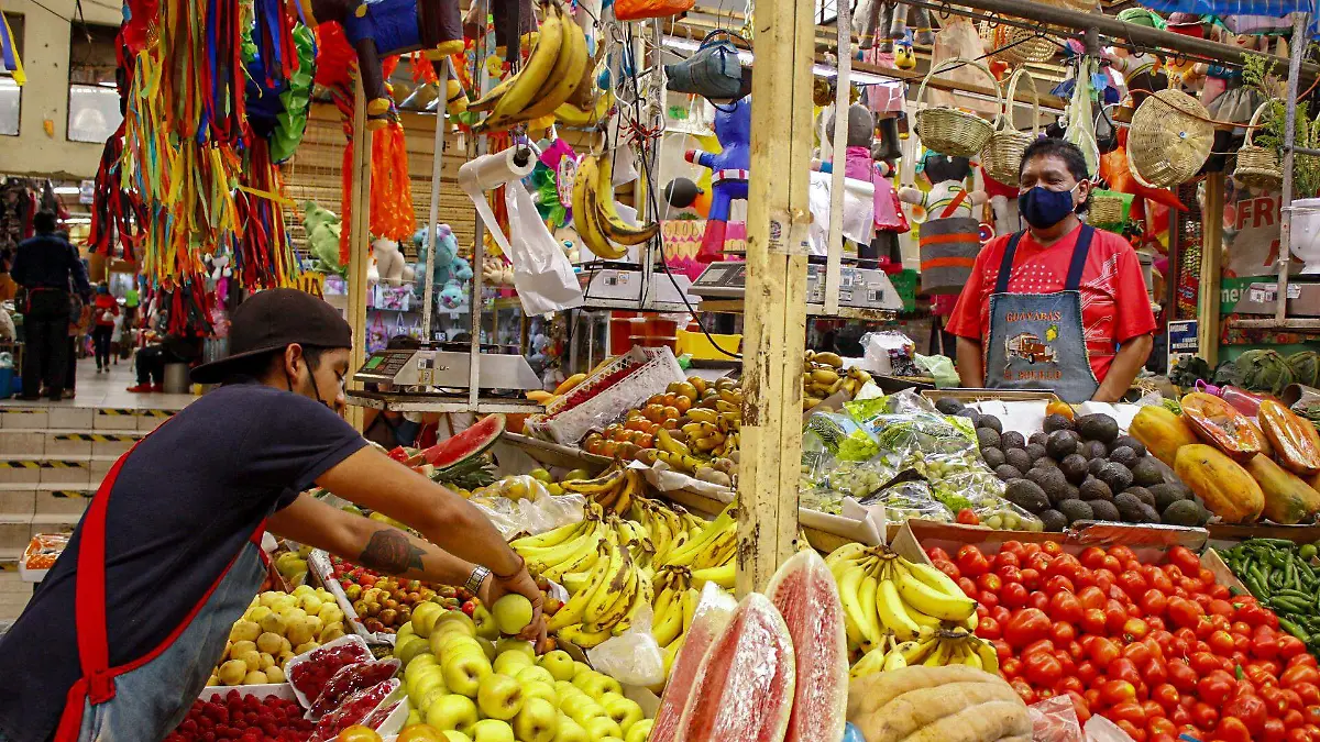 Comerciantes experimentan incertidumbre, temen otro cierre de actividades.  Constanza Escamilla  El Sol de San Juan del R_o.